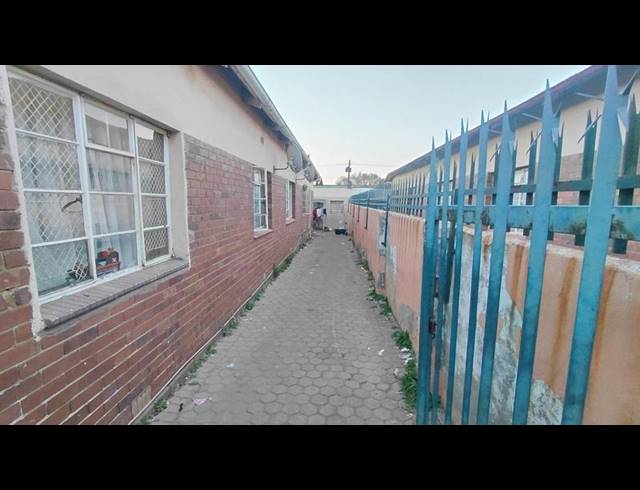 4 BEDROOM HOUSE FOR SALE IN TURFFONTEIN